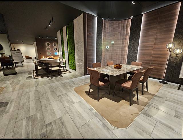 1,000M² SHOWROOM TO LET IN KRAMERVILLE